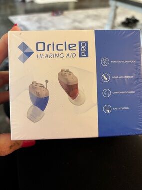 Oricle Pro Hearing Aid - Blue and Red * NOT AVAILABLE